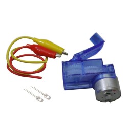 Manually Operated Electricity Generating Dynamo