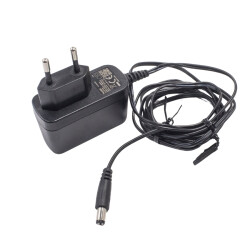 NetBit 12V 0.7A Adapter